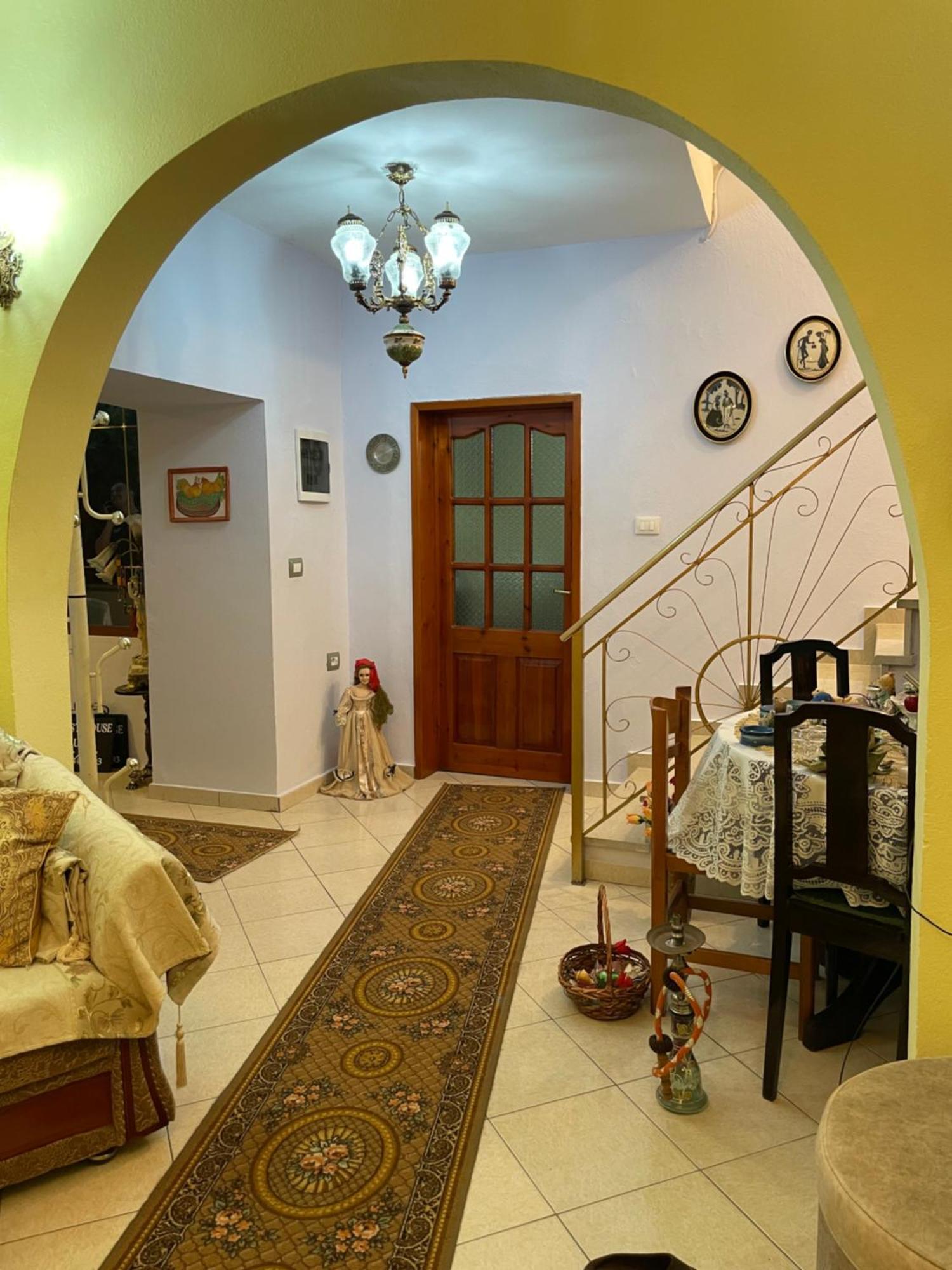 Luigi Guest House Гирокастра Экстерьер фото