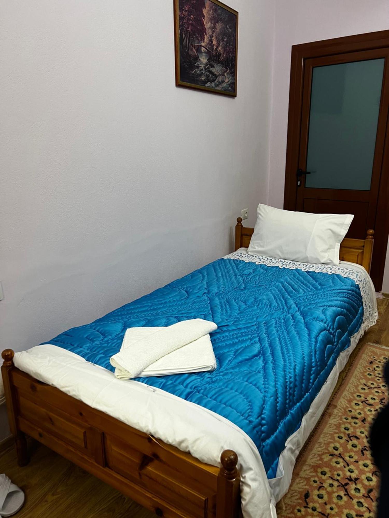 Luigi Guest House Гирокастра Экстерьер фото