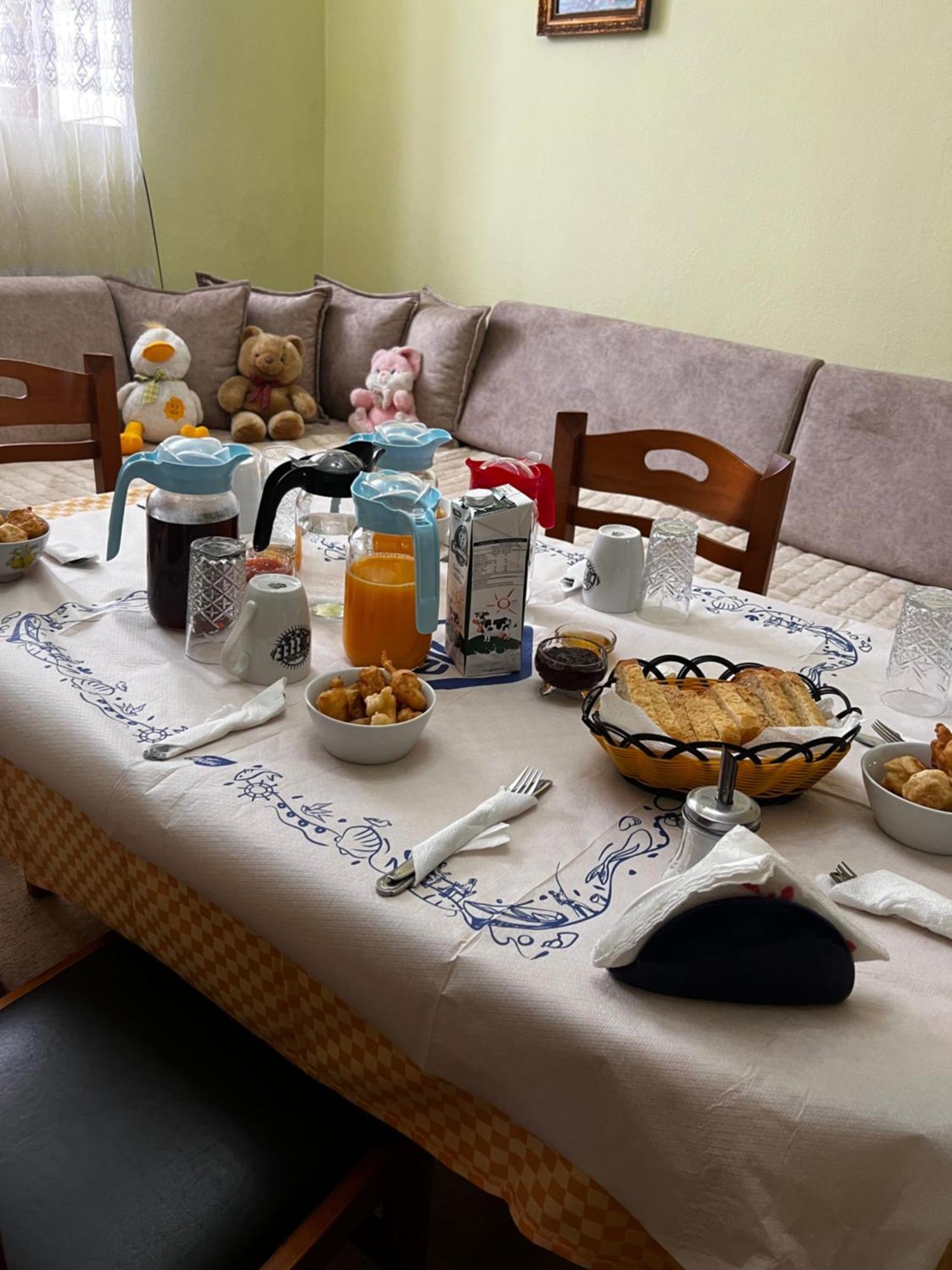 Luigi Guest House Гирокастра Экстерьер фото